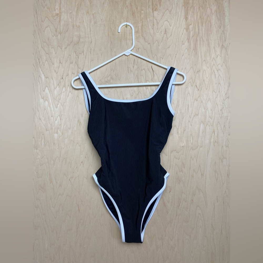LainSnow Ocean Isle One Piece